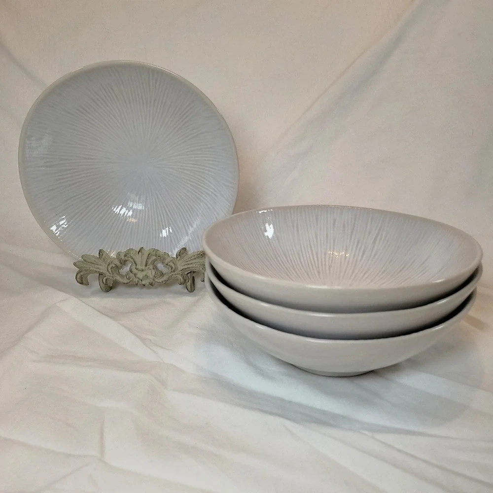 Pier 1 Shanghai White Soup Cereal Bowls Set of 4 Stoneware 8